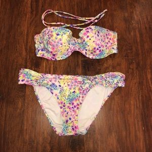 VS bikini
